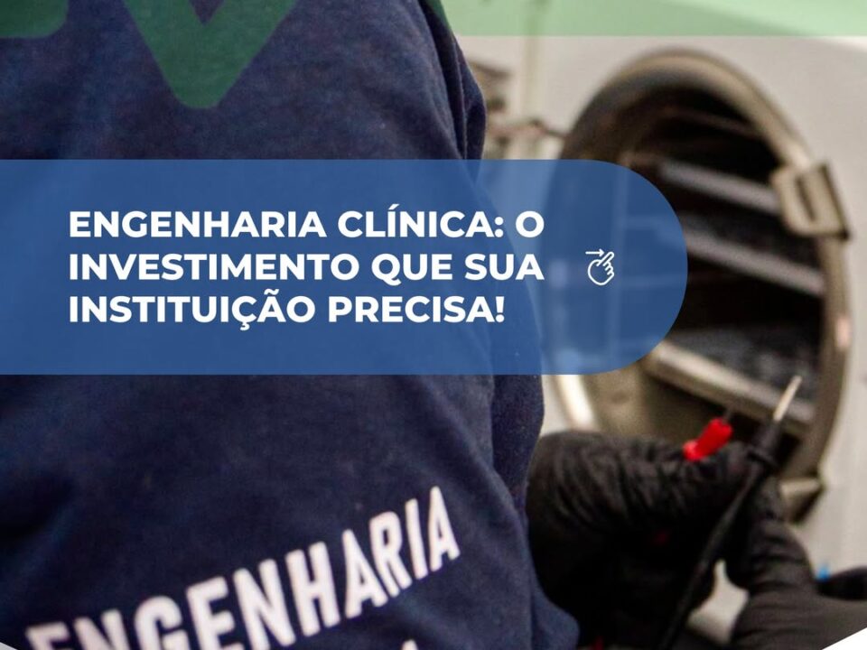 Técnico da MG Medical em uniforme de Engenharia Clínica realizando manutenção em equipamento hospitalar